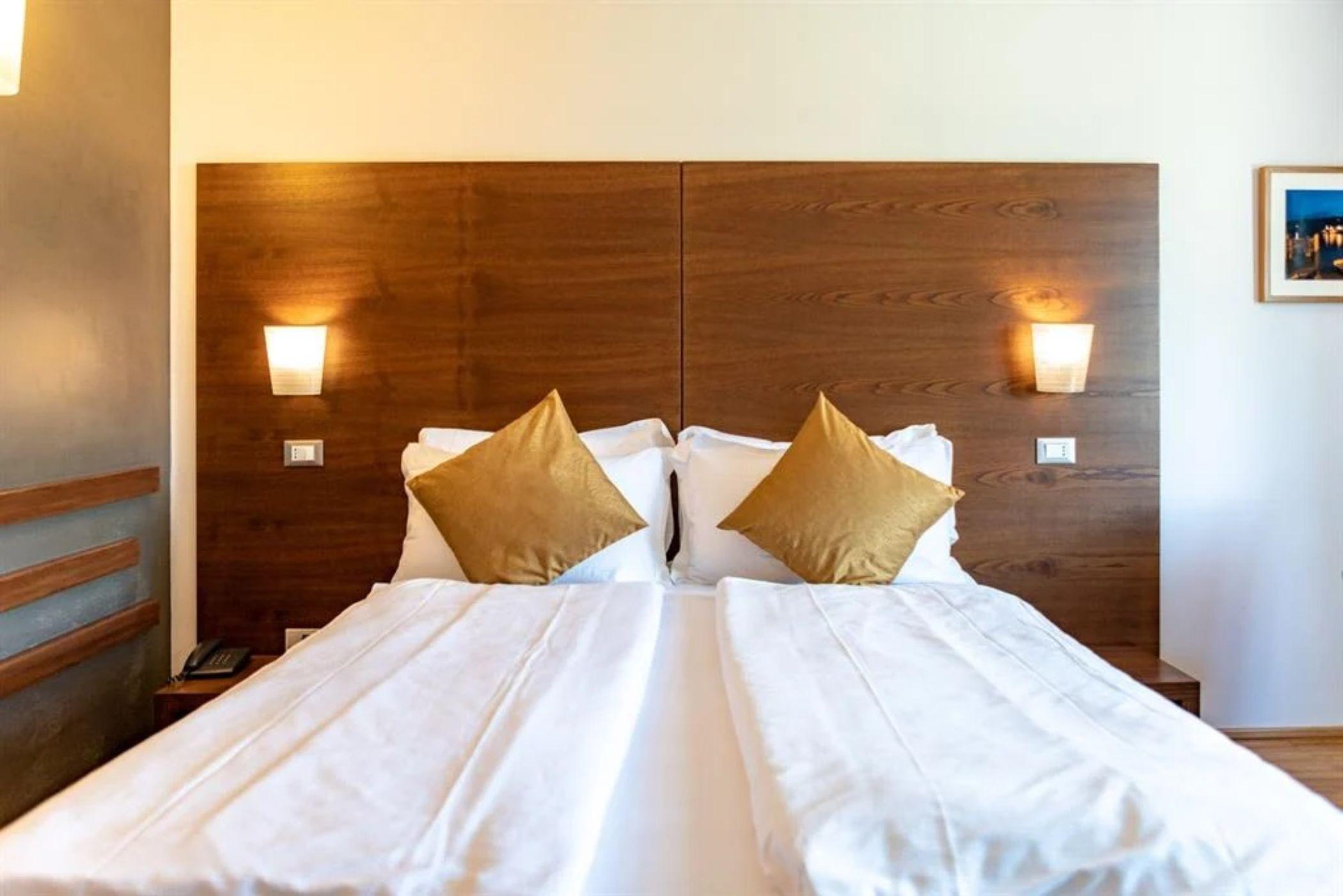 Hotel Cortese Armeno Екстериор снимка
