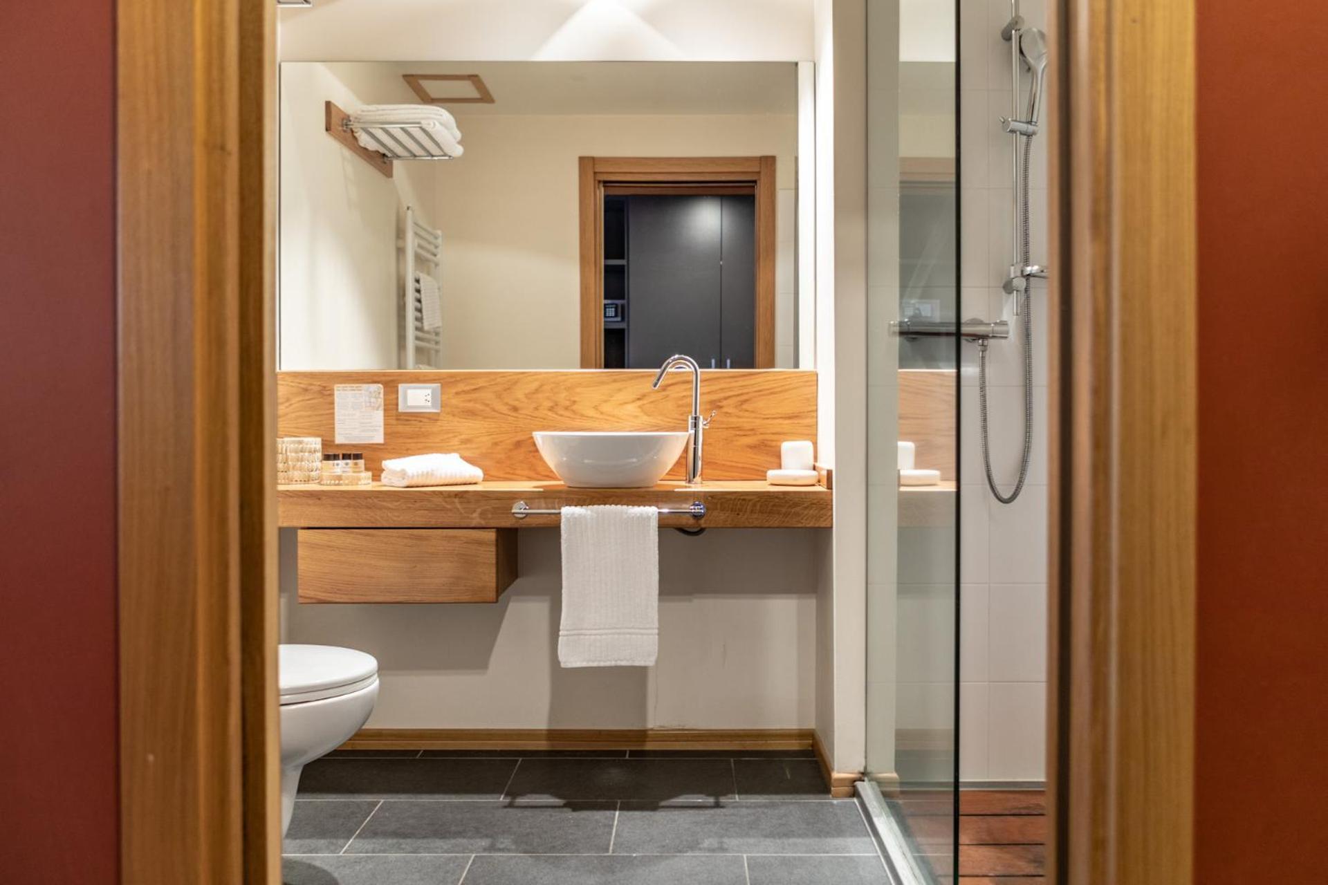 Hotel Cortese Armeno Екстериор снимка