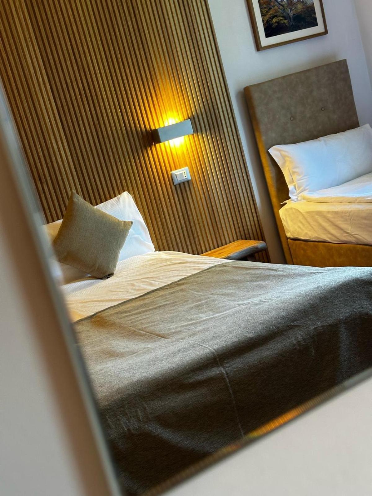 Hotel Cortese Armeno Екстериор снимка